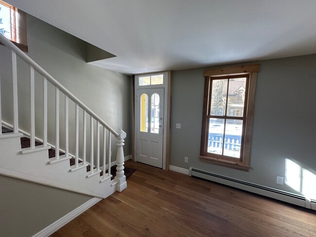 Photo - 900 Rose St House