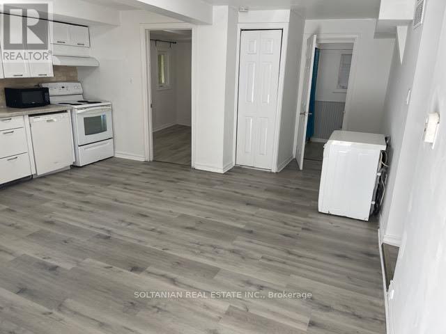 Photo - 257 Parkwood Ave