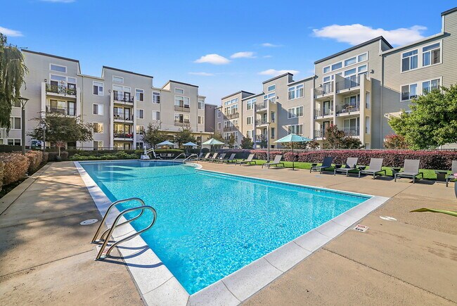 Photo - The Courtyards at 65th Street