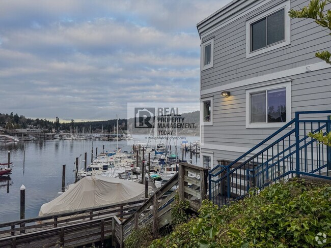 Building Photo - 2 Bedroom Condo in Gig Harbor! Unit #102