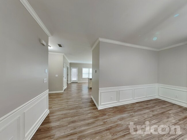 Photo - 2053 Lake Vista Drive