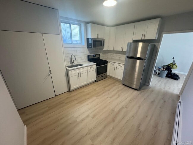 33 Union Ln