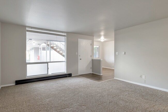 Photo - Garden Square Apartments