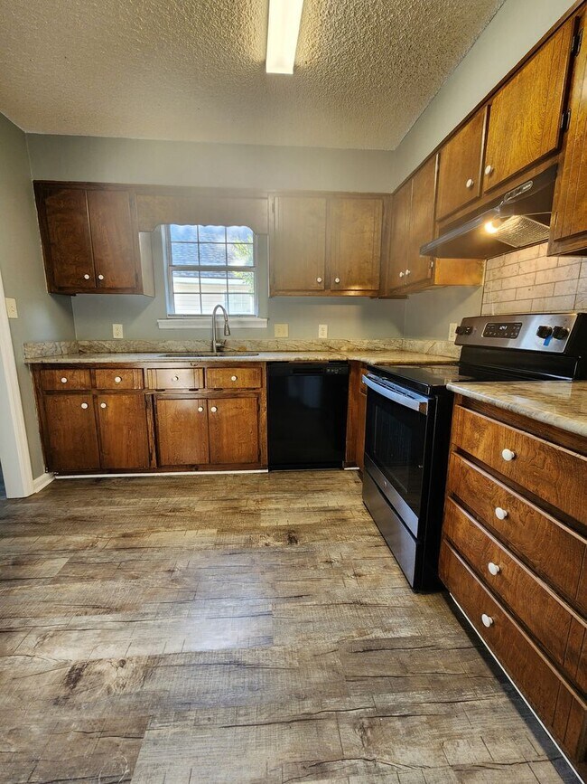 313 Sawgrass Dr