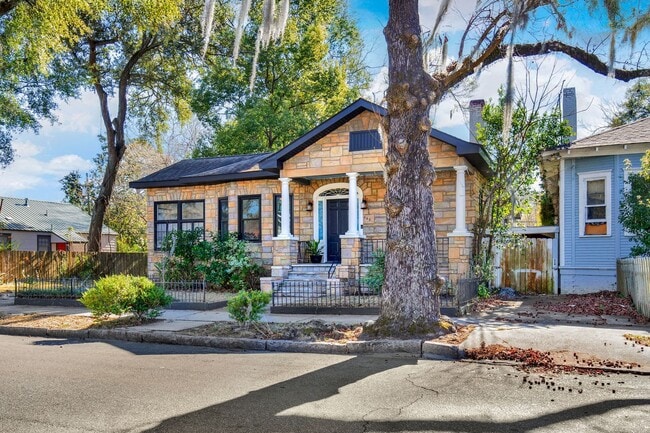 Photo - Thomas Square Home