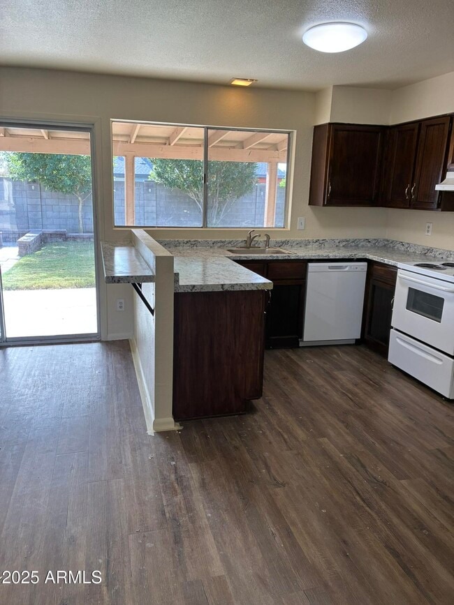 Photo - 2205 W Curry St