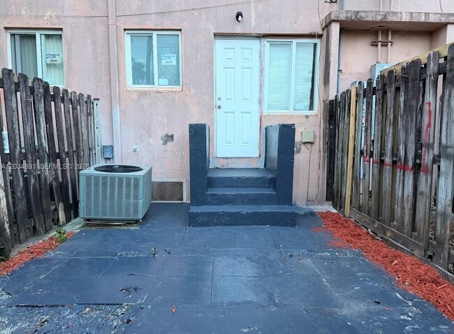 Photo - 8447 NW 4th Ave Unit 8447