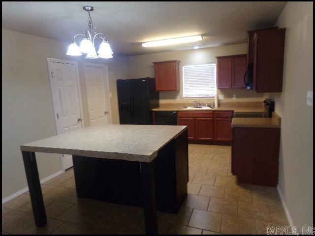 Photo - 316 Saunders Dr