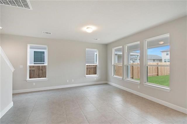 Photo - 113 Gaida Loop