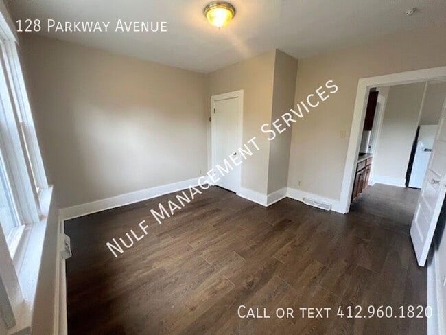 Photo - 128 Parkway Ave