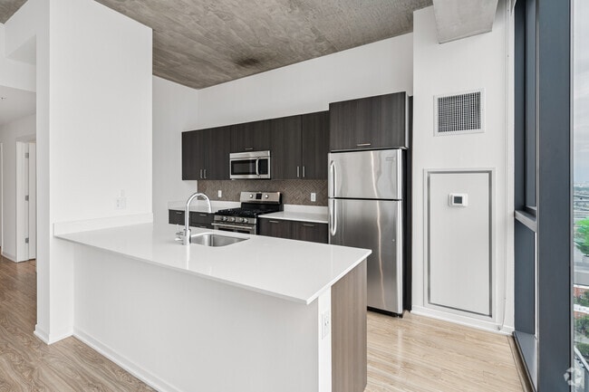 3BR, 3.5BA - 2,148SF - Kitchen - ONE333