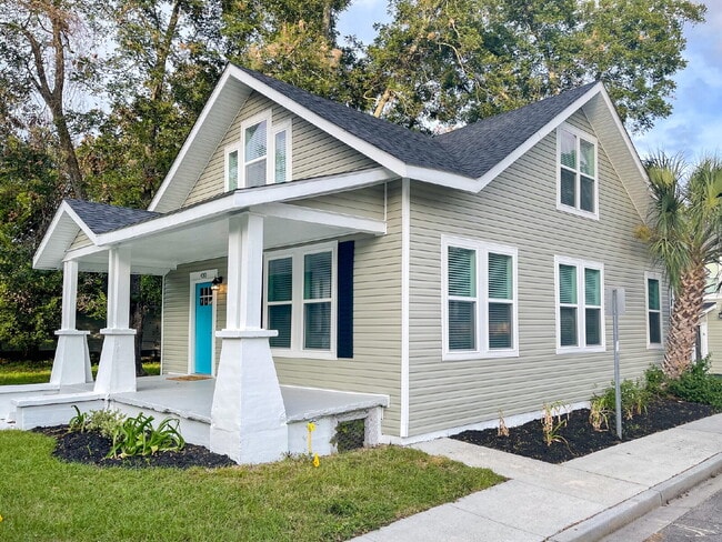 Photo - Cozy Craftsman Cottage in Savannah Unidad Main