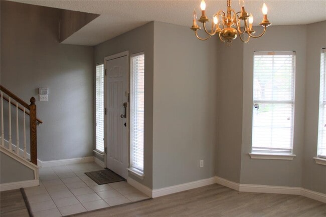 Photo - 16205 Glorious Ln