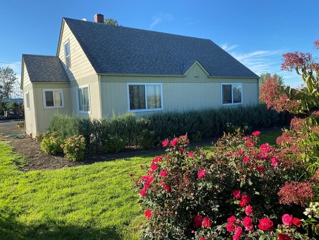 Building Photo - 29133 Milliron Rd Unit 29133 Milliron Rd