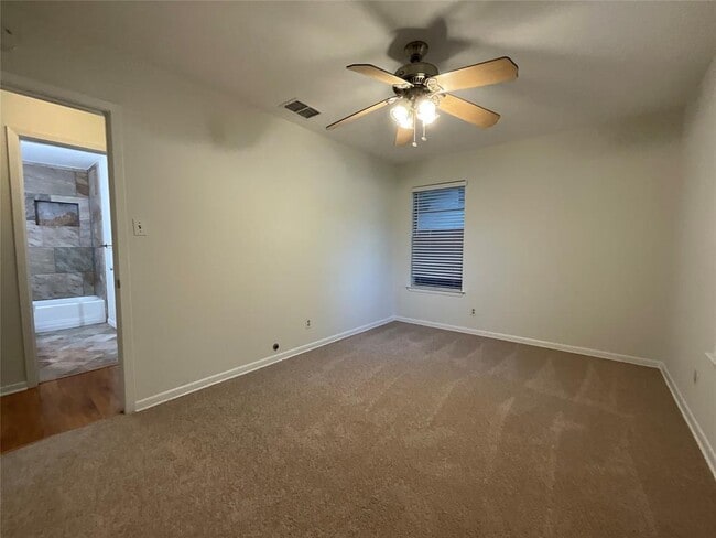 Photo - 7707 Watson St