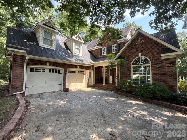 Photo - 2649 Willowbrook Dr
