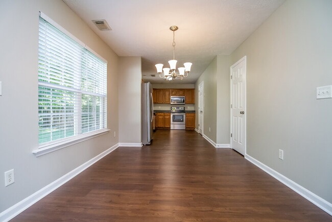 Photo - 365 Clearlake Dr