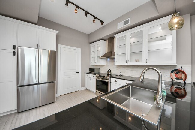 Photo - 3333 Allen Pkwy Unit 1303