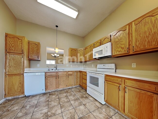 Photo - 1342 Shannon Ln