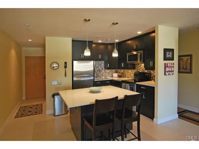 Building Photo - 51 Schuyler Ave Unit 3B Rental