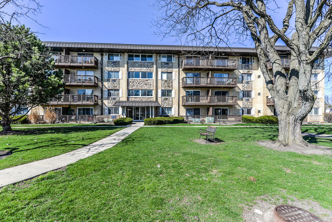 Photo - 2214 S Goebbert Rd Condo Unit 382