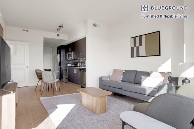 Photo - 1128 N Irving St Unidad FL4-ID434