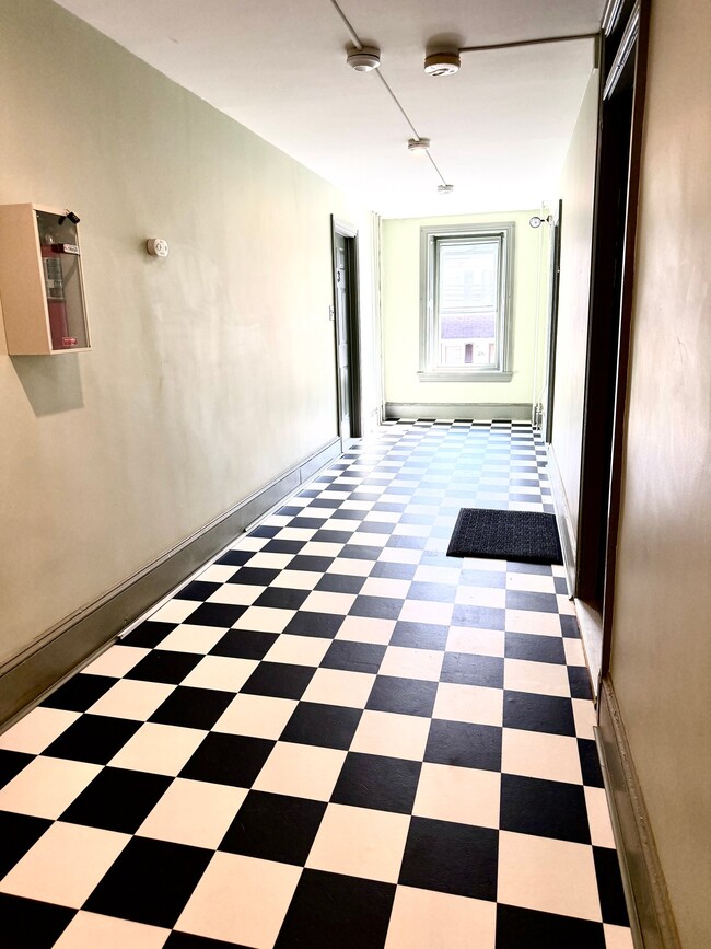 Photo - 49 N Main St Unit 3