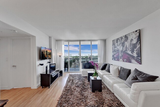 Photo - 1900 Sunset Harbour Dr Unit # 1003