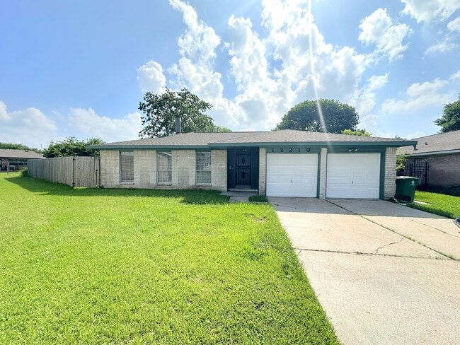 Building Photo - 12210 Roandale Dr