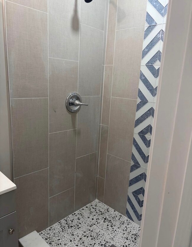 Photo - 2114 Merrill Ave