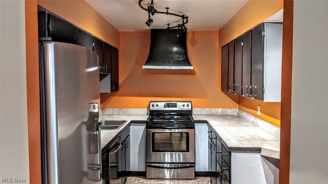 Photo - 25 Trenton Square