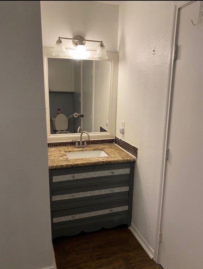 Photo - 111 E Southland Ave