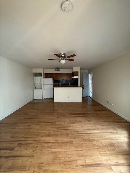 Building Photo - 9801 Walnut St Unit A305 Rental