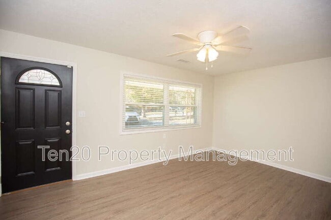 Photo - 8334 Canaan Dr