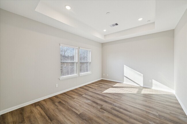 Photo - 8127 Esther Acres Ln