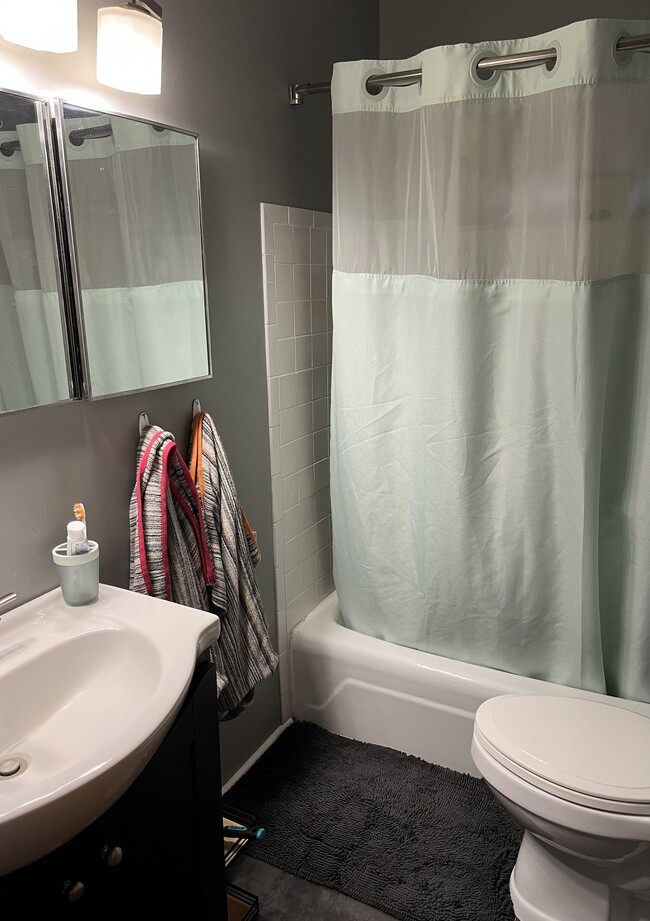 Photo - 304 Madison St