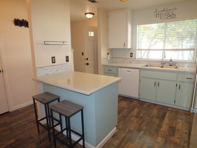 Photo - 2/1.5 Diamond Springs condo