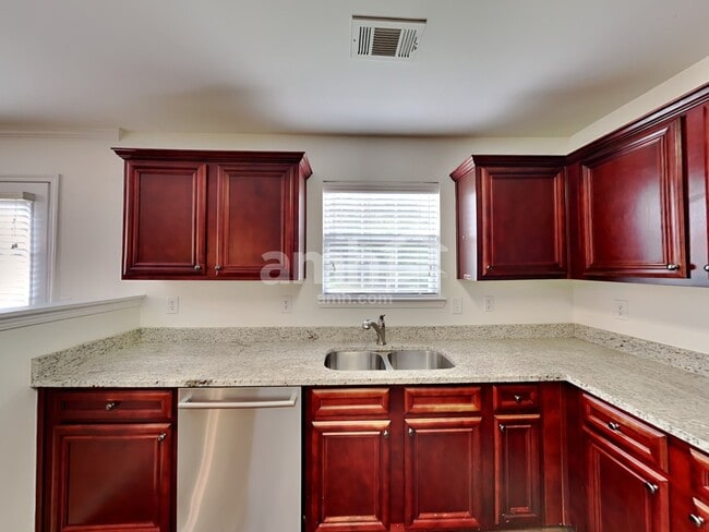 Photo - 342 Hidden Creek Ln