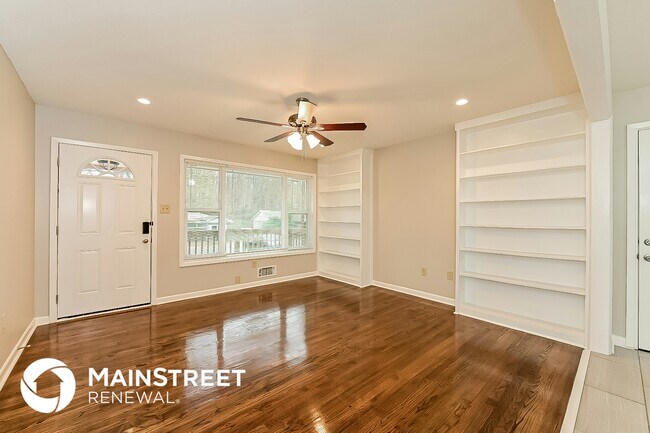 Photo - 8071 Devonshire Dr