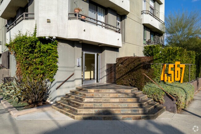 4567 Lexington Ave - 4567 Lexington Ave