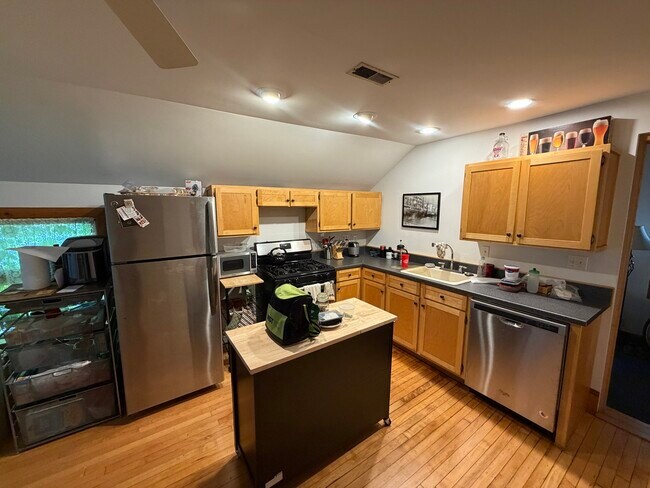 Photo - 2724 N Racine Ave
