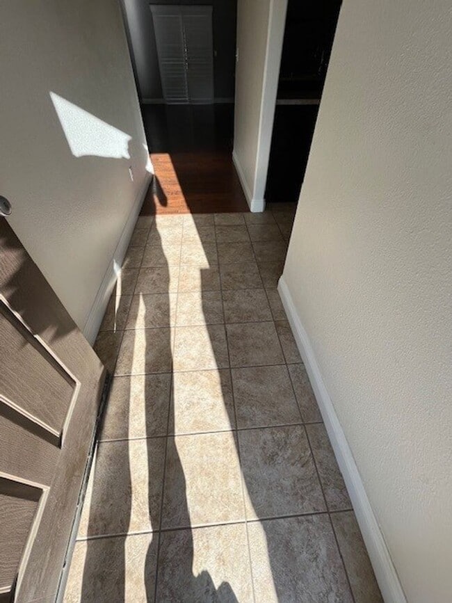 Photo - 402 N Amador St