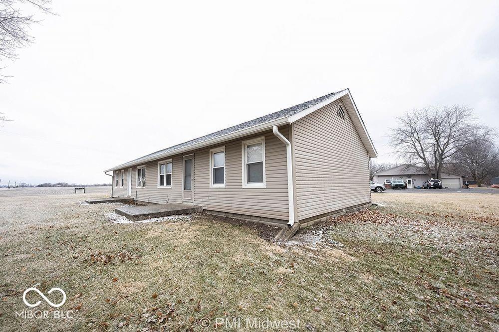 Photo - 4881 300W Unit 8