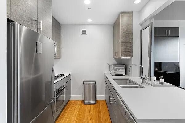 305 W 16th St Unit 6B