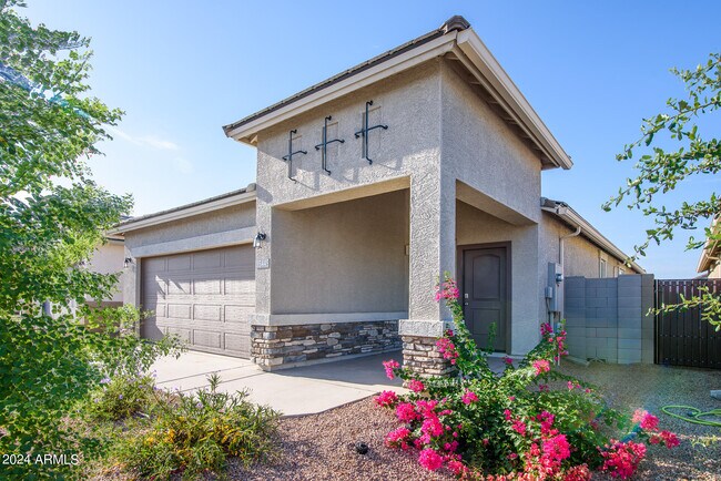 Photo - 35445 W San Alvarez Ave