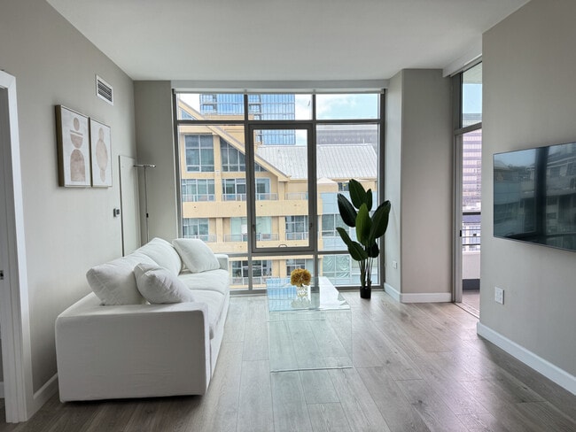 Photo - 1470 State St Unidad ID1288270P