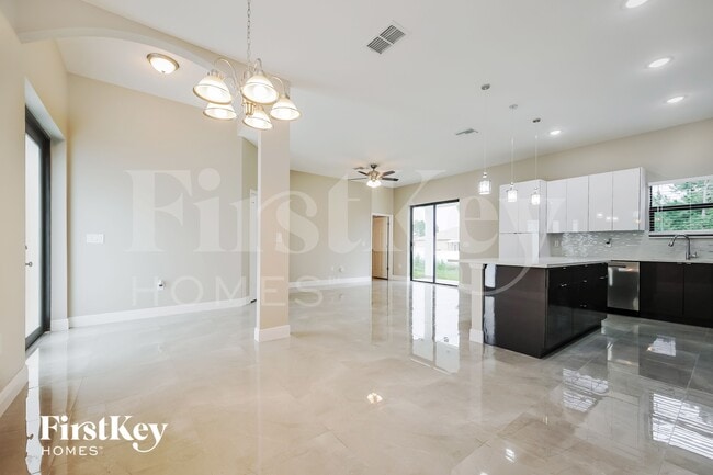 Photo - 2710 4th St SW