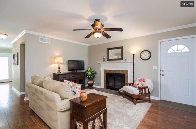 Photo - "Charming 2-Bedroom Retreat in Franklin with 1.5 Baths and Cozy 1244 Sq Ft Layout!"