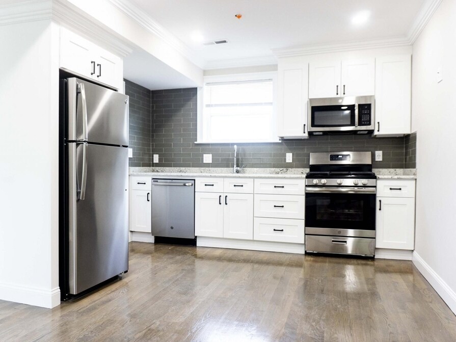 Photo - 1584 Tremont St Unidad 2