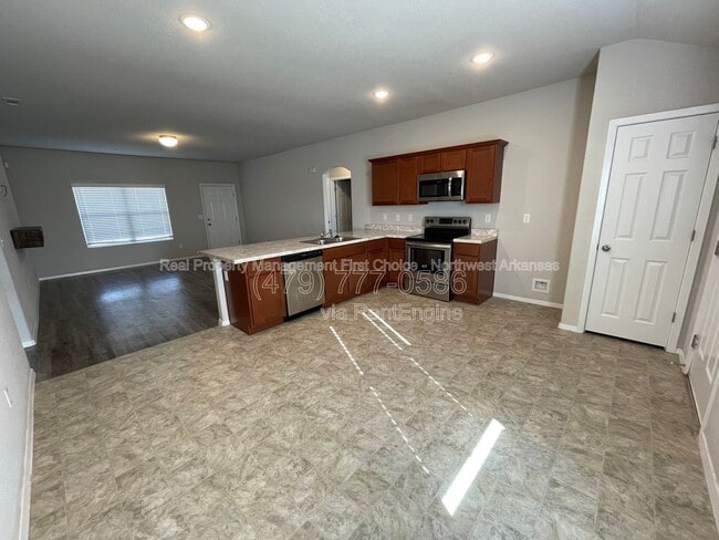 Photo - 2429 Sebright Ave